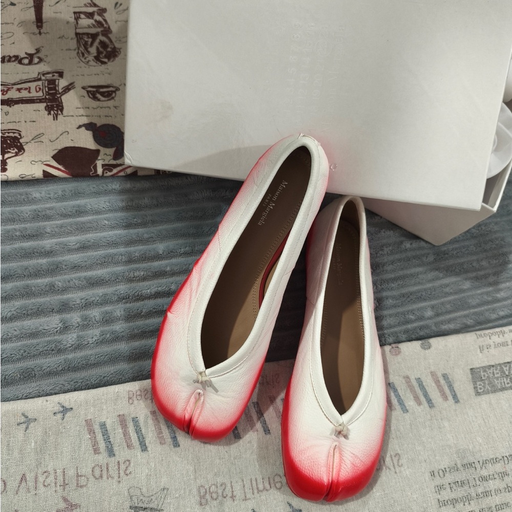 Maison Martin Margiela White-to-Pink Ombre Leather Ballet Flats